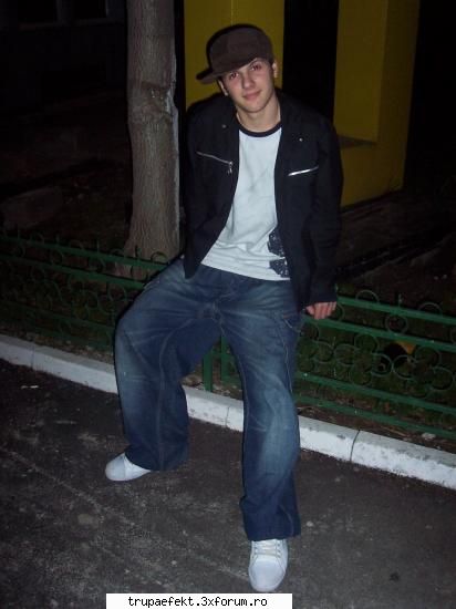 cea mai tare poza yuhu faketzi?? mai intrat demult aici mers partea asta forum bafta continuare