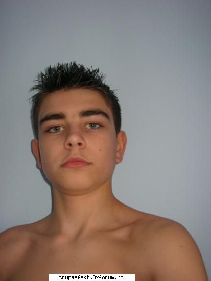 invata dansezi alaturi trupa efekt super tare ......vreu &nbsp; &nbsp; &nbsp; deci spate magazinu