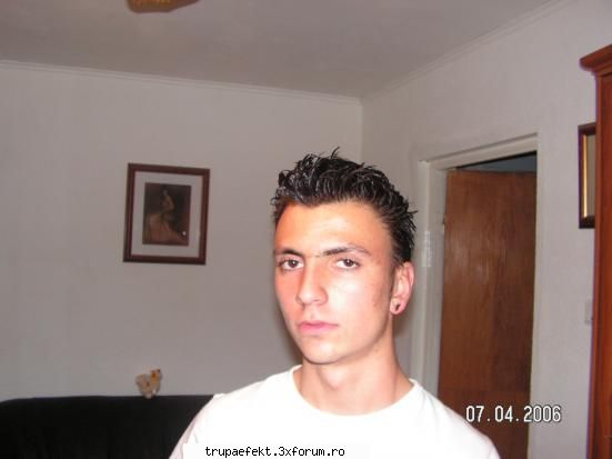 poze toata lumea... sal all trupa efekt cea mai tara imi pare bine cunosc curand dansez alaturi