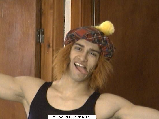 poze toata inca ceva ,blondule poza mai sus este din 2004 din ti-a spus suciu, super tare mai fost