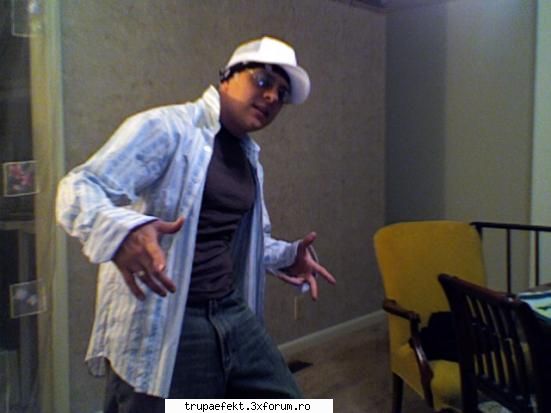 poze toata booon asa deci vedem vara vin acasa mai mijlocul lui mai stau pana iulie.ppop bafta