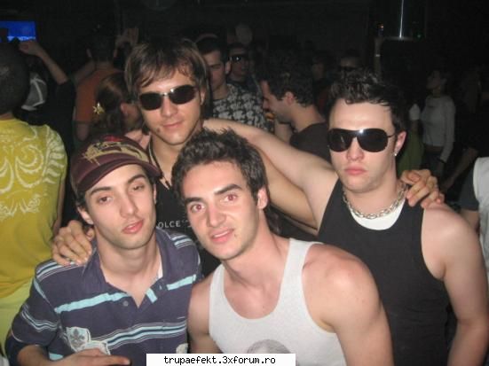 poze toata mare mai...