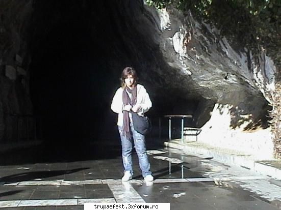 ce faci coco sa moara cartitza de nu cred k dak mai va vad o vreme ma apuk si eu de break dinou sau