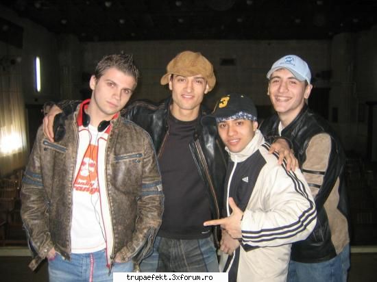 poze toata lumea... mai amintiri