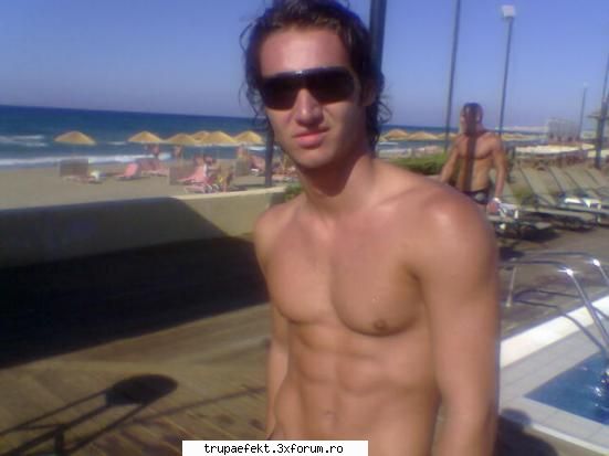 cosmin gata acum inceapa distractia