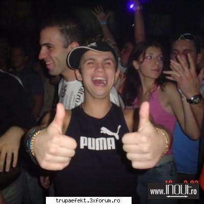 poze toata lumea... miezu' KipeshuL