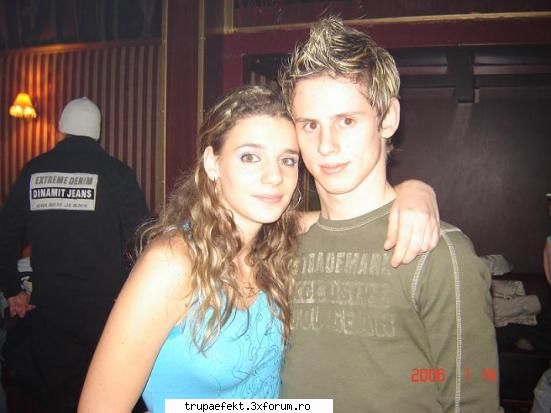 jay_jay alias prin aveam face...sh obicei facut poze roly mai multe poze toalete decat alte