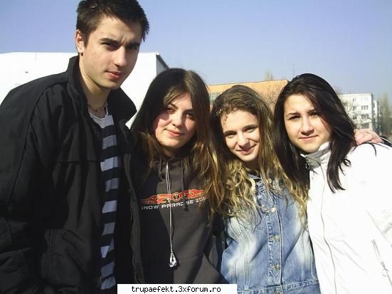 hot ice ice....ce mai faceti pooop dulce:*:*