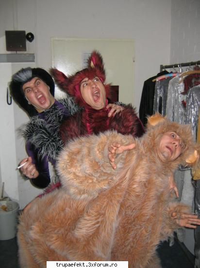 cosmin cosmine tatica superi las mesaje sanzi eu.doar stii fratele tau iti face lipeala poza tatica