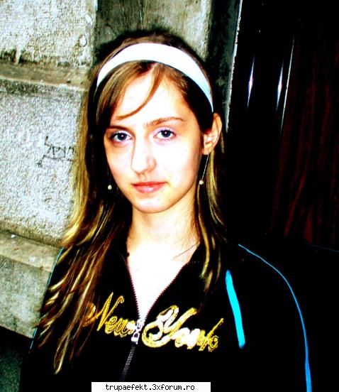 poze toata lumea... ce...numa altii isi modifice pozele ... doar arat mai bine realitate