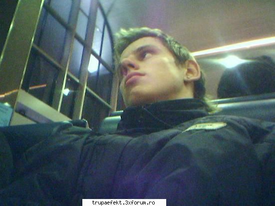 roly poze noi pun...asta chica creasta frumusik am!!! GiuMbuSluCarU'