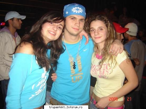 poze toata lumea... astea mai vechi