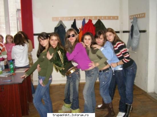 poze toata lumea... din xenopoltot xenopolul iubesc