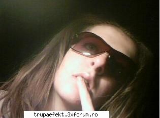 poze toata lumea... bene aratzi ultima poza super tipa