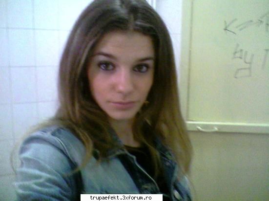 poze toata lumea... hello all mai dulce toti:*:*:* muahhhhhh