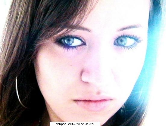 poze toata lumea... pai faci kolega?o pui dna nuti the best!!!!!!