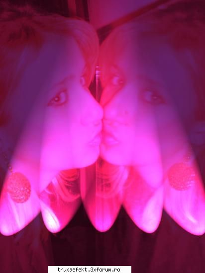 cosmin sunteti okelarii aia...ma nene stiam faceti acum cred sunteti componenti vreo trupa akcent