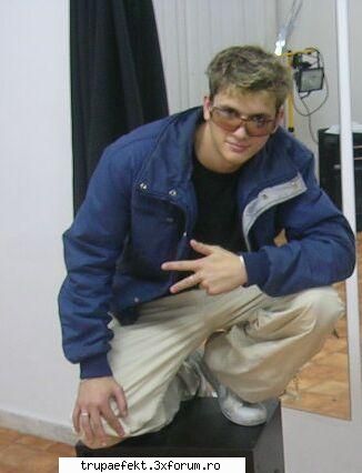 hot ice cine cearta kinder?? glumesk roly asa glumim noi dak deranjeaza ceva stiu te-ar derenja