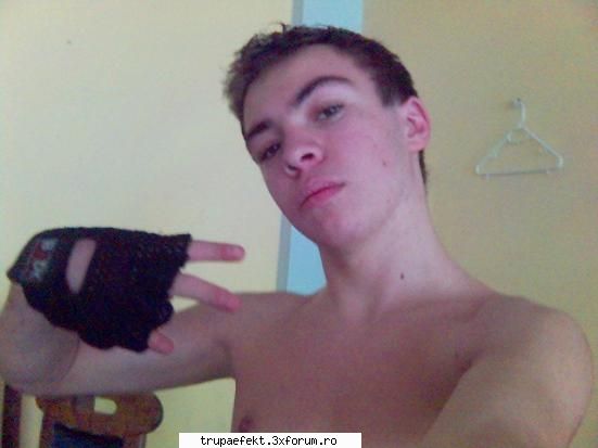 jay_jay alias desiree ... poza aia catelu faqta herastrau ???