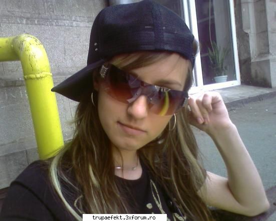 roly pana urma ati aparut sau pus`o sormea uite sa`mi zica cand viitoare pune poza la&nbsp; "