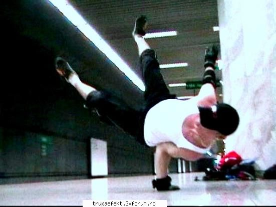 Connection Crew ! ! ! - Da Desiree.. Multzumim !:P - Trupe Prietene