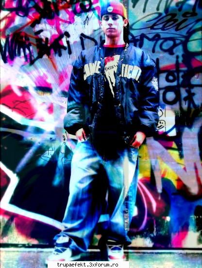 Connection Crew ! ! ! - Aha Bobby in actiune.In sfarsit am reusit sa ma - Trupe Prietene