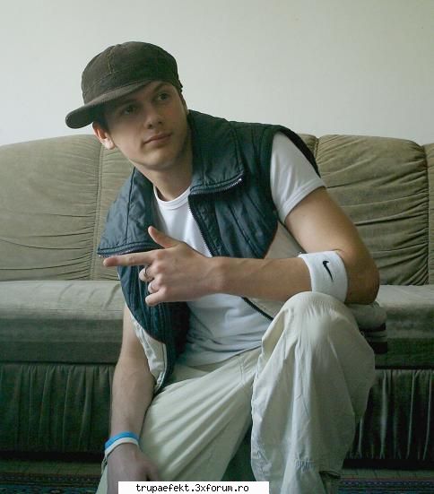 Cosmin - Yuhu sal Cosmin - Componentii trupei EFEKT