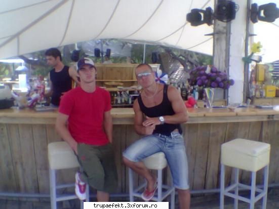 Cosmin - ooo yeee daaa!!! hy girl va pup si ms ptr mesaje - Componentii trupei EFEKT