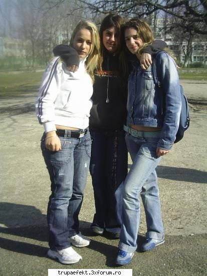 Poze cu toata lumea... - sh ink o poza rolyyyy uite nu mai am poze in - Poze