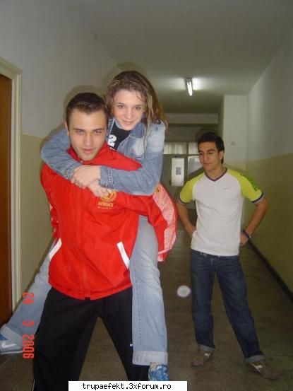 Poze cu toata lumea... - cu cezar sh cu VIP-ul ala de stelik:P:P - Poze