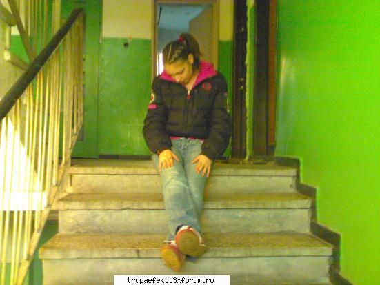 RolY - ms ....pup u 2:D - Componentii trupei EFEKT