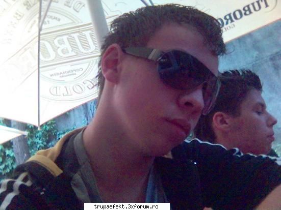 jay_jay alias george_sexyeyelash :P - we'll be back pe - Elevii de la Cursurile de breakdance ale trupei EFEKT
