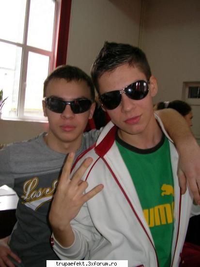 jay_jay alias george_sexyeyelash :P - jayjay - Elevii de la Cursurile de breakdance ale trupei EFEKT