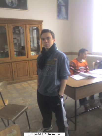 jay_jay alias george_sexyeyelash :P - jayjay - Elevii de la Cursurile de breakdance ale trupei EFEKT