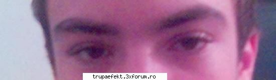 jay_jay alias george_sexyeyelash :P - Pana mai bag poz - Elevii de la Cursurile de breakdance ale trupei EFEKT