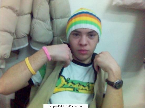 jay_jay alias george_sexyeyelash :P - jayjay - Elevii de la Cursurile de breakdance ale trupei EFEKT