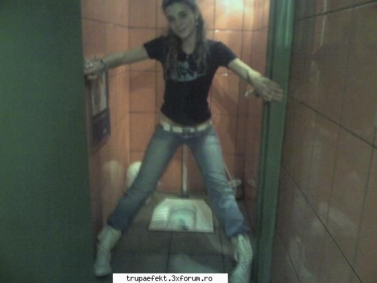 jay_jay alias george_sexyeyelash :P - hehe..u esti in - Elevii de la Cursurile de breakdance ale trupei EFEKT