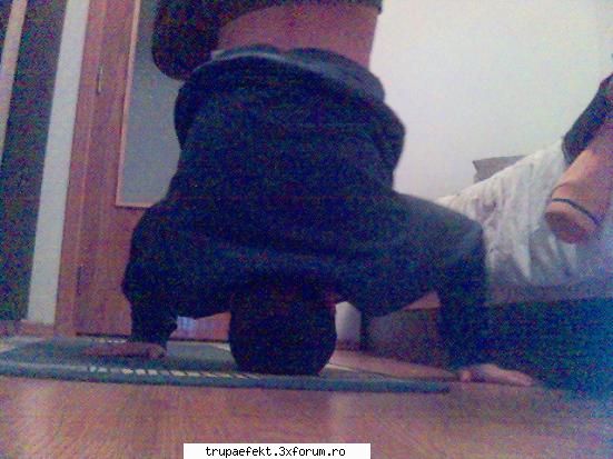 jay_jay alias george_sexyeyelash :P - Cum spunea si st - Elevii de la Cursurile de breakdance ale trupei EFEKT