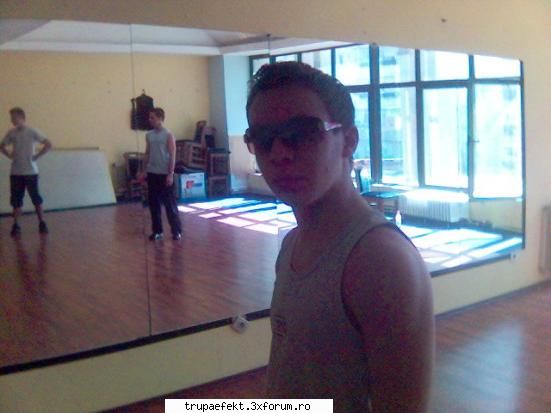jay_jay alias george_sexyeyelash :P - O sa fak mai mul - Elevii de la Cursurile de breakdance ale trupei EFEKT