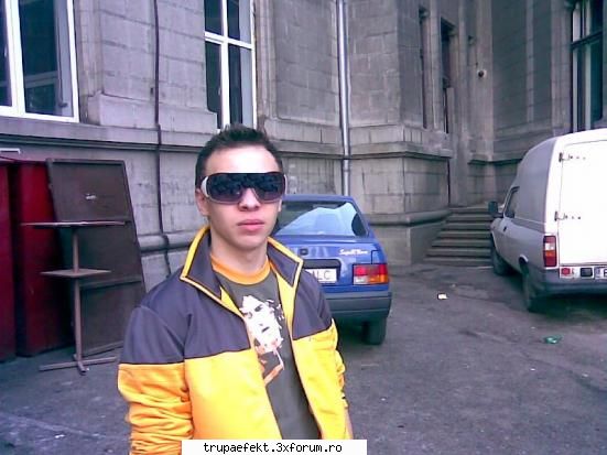 jay_jay alias george_sexyeyelash :P - desire , sa stii - Elevii de la Cursurile de breakdance ale trupei EFEKT