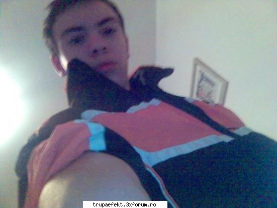 jay_jay alias george_sexyeyelash :P - jayjay - Elevii de la Cursurile de breakdance ale trupei EFEKT